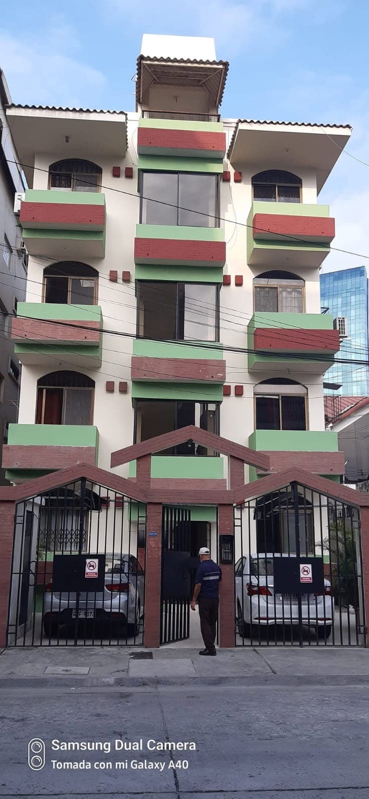 Pintura exterior en Condominio - 1
